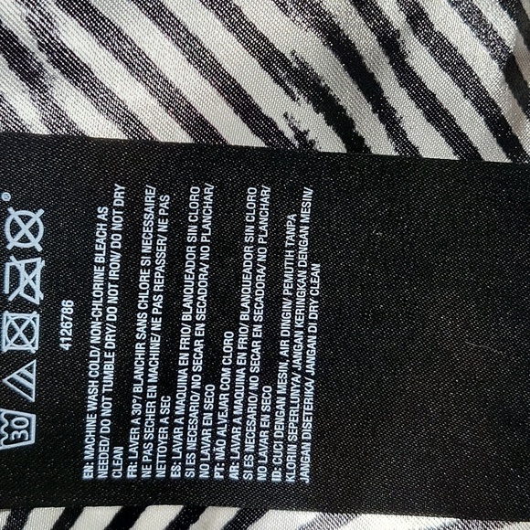 NWT Volcom Eggplant & Black Coco Ho Track Women's Size XL Track Jacket - Picture 7 of 9